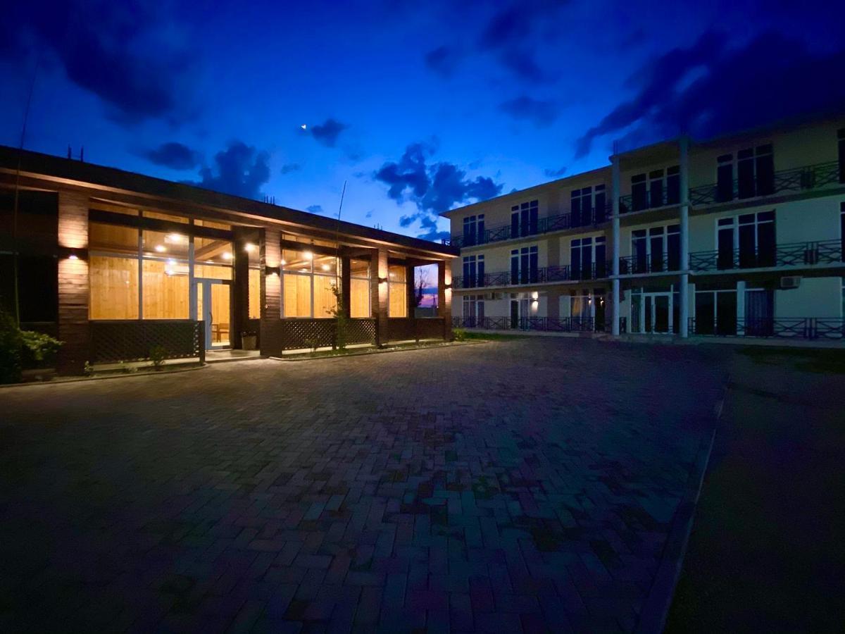 Бугенвиллея Lidzava Exterior photo